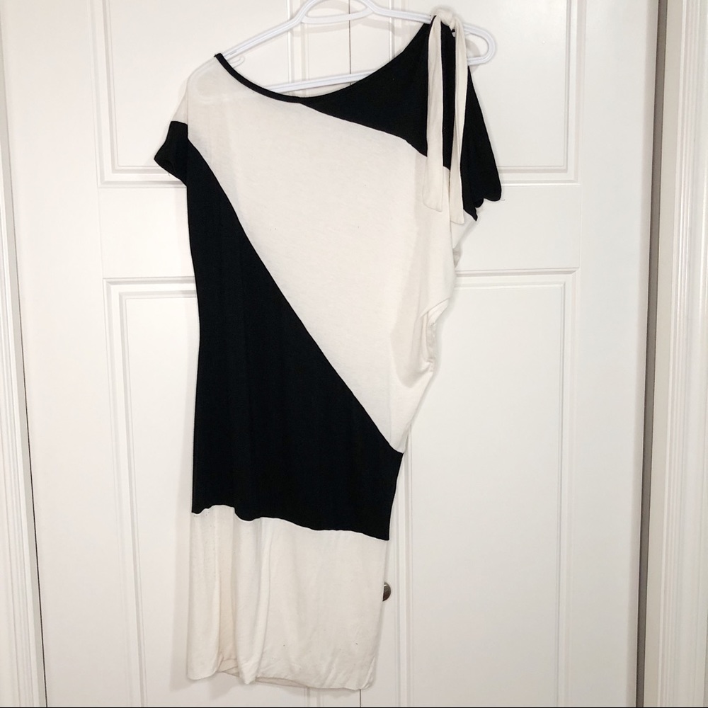 Seduction Small Women Black White Shoulder Dress